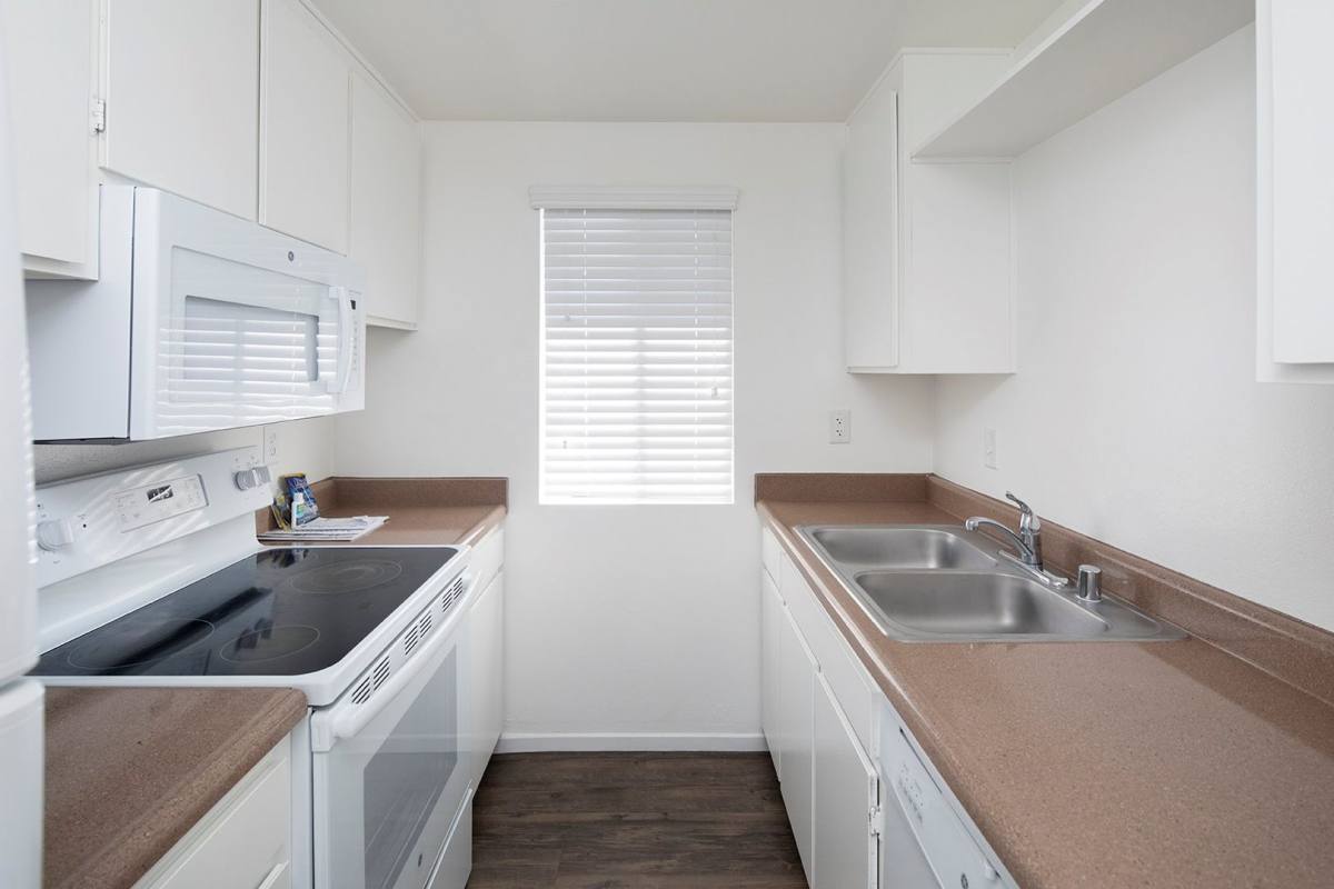 Village, 5500 Morro Way, La Mesa, CA 91942 - Apartment for Rent - Image 8