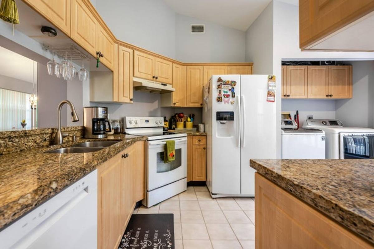 Condo for rent at 3383 Jog Park Dr #4324, Lake Worth, FL 33467
