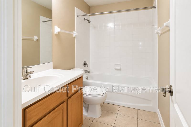 233 Cape Harbour Loop #103, Bradenton, FL 34212 - Townhouse for Rent - Image 9