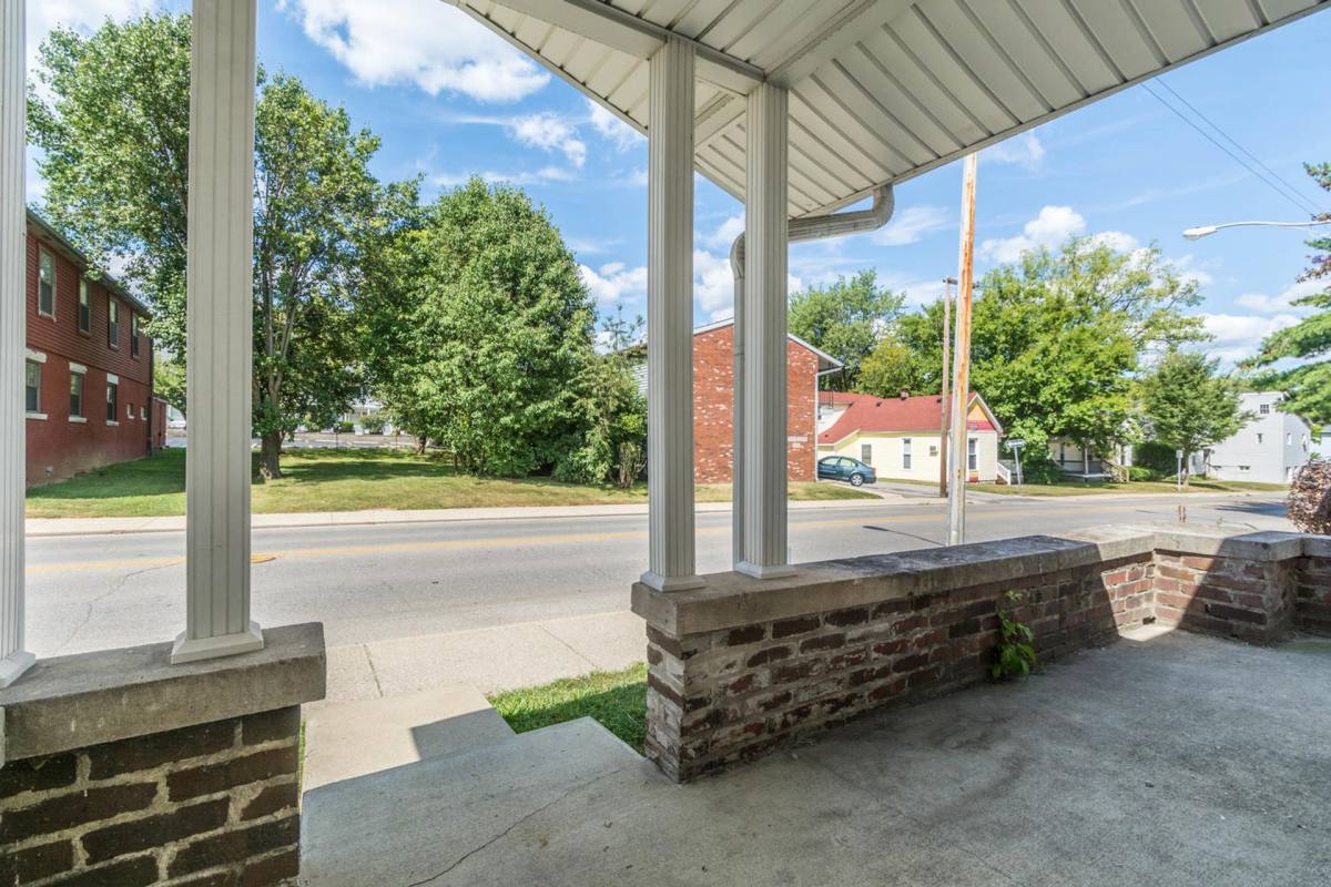 House for rent at 402 E 10th St, Bloomington, IN 47408