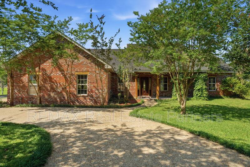House for rent at 563 Scruggs Rd, Sumrall, MS 39482