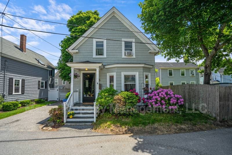 House for rent at 15 Elm Court, Andover, MA 01810
