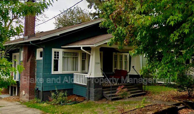House for rent at 5104 NE 15th Ave #B, Portland, OR 97211