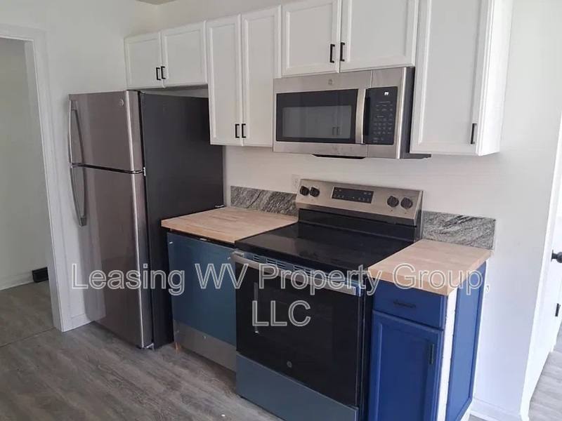 218 Baker Rd, Huntington, WV 25705 - House for Rent - Image 2