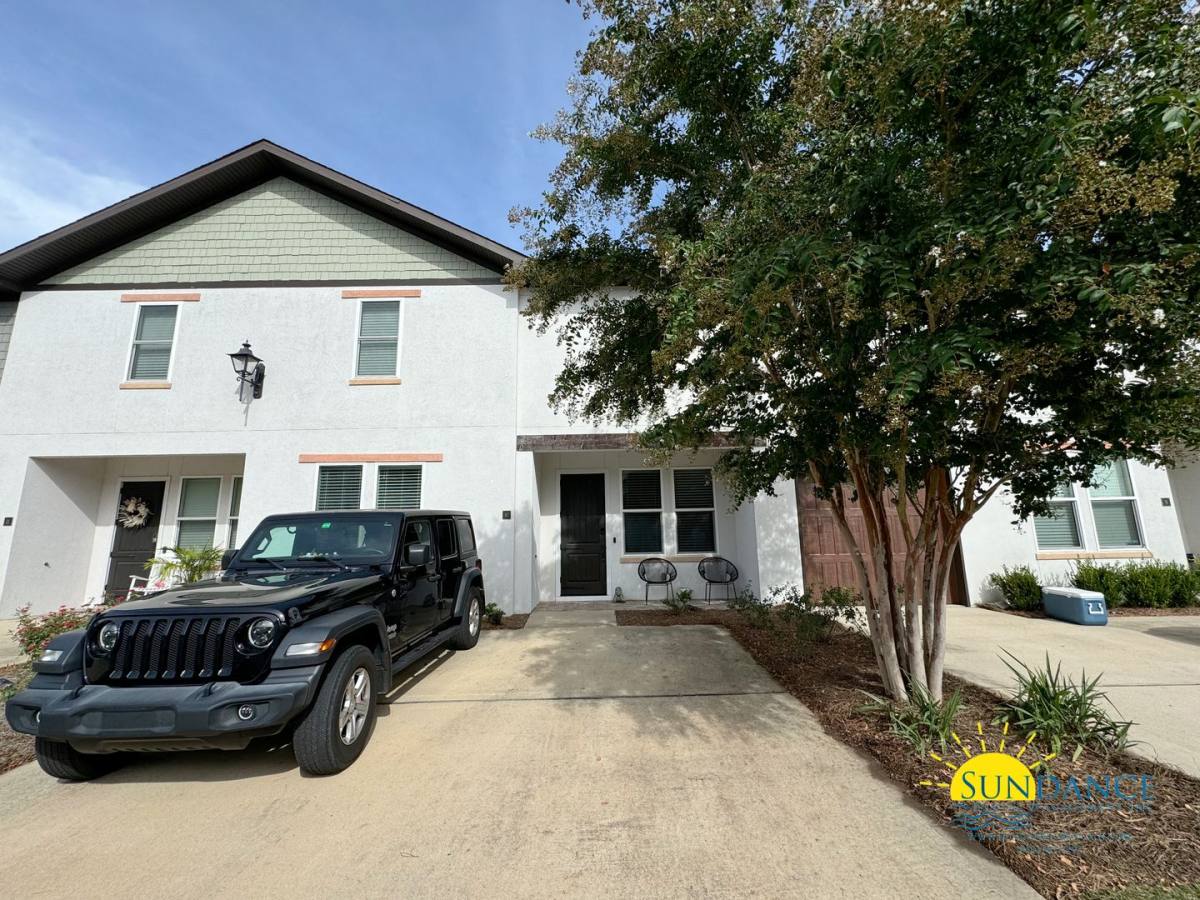 Townhouse for rent at 995 Airport Rd #10, Destin, FL 32541