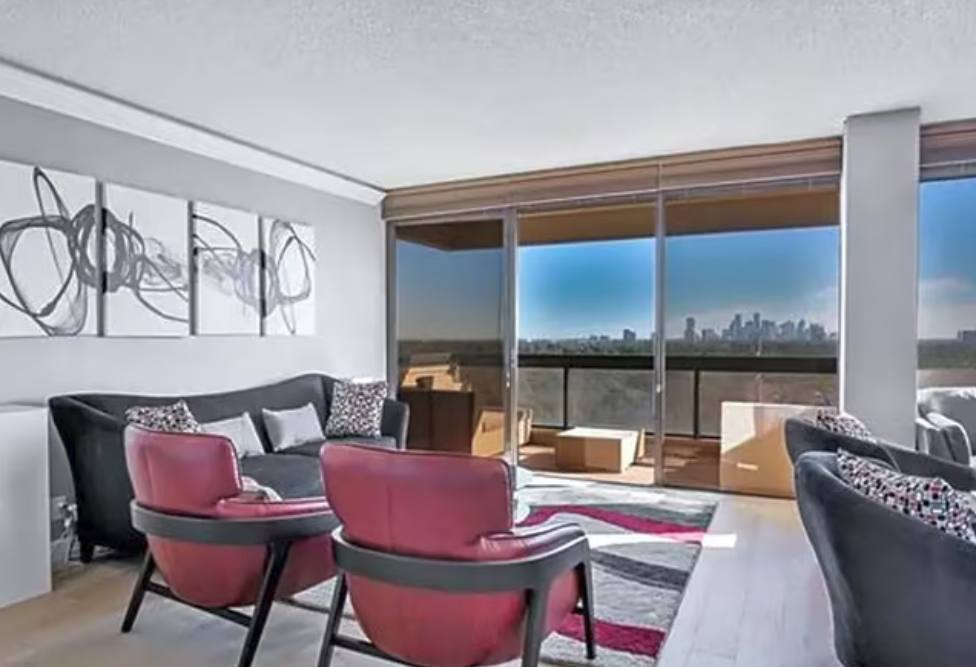 Apartment for rent at 49 Briar Hollow #ID40026, Houston, TX 77027