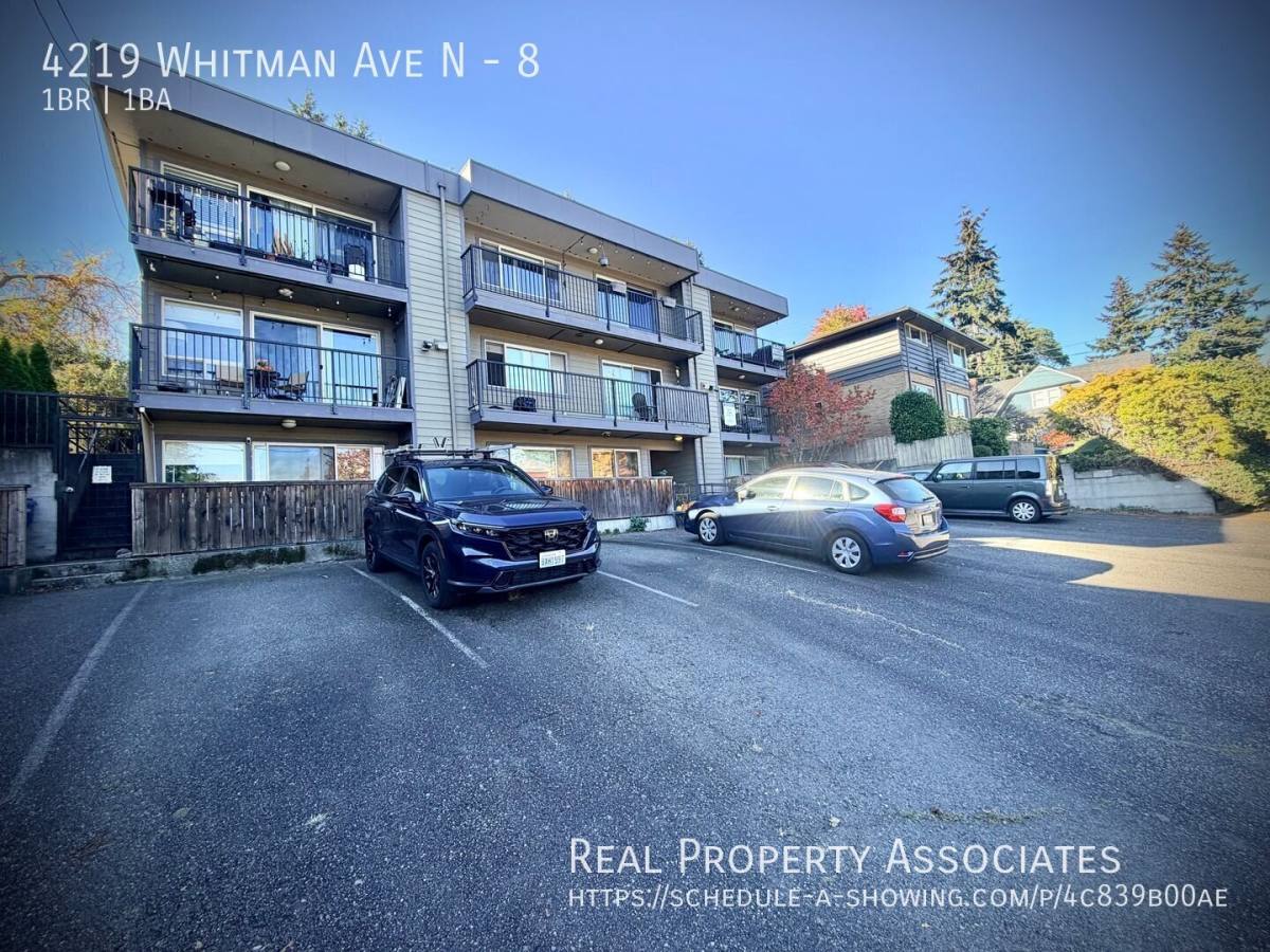 Condo for rent at 4219 Whitman Ave N #8, Seattle, WA 98103