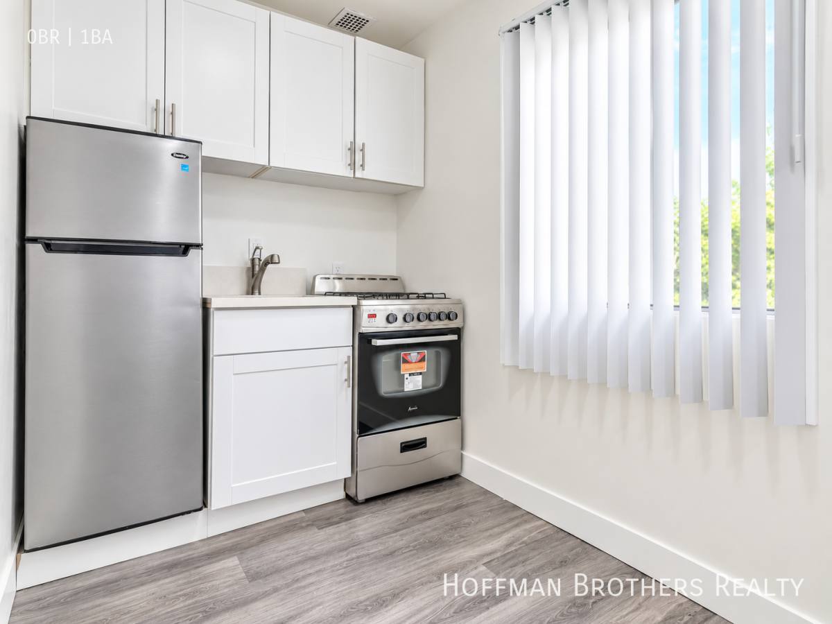 928 4th St #13, Santa Monica, CA 90403 - Apartment for Rent - Image 2