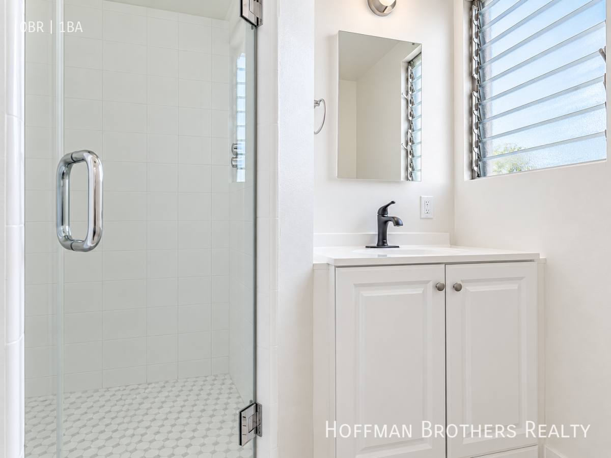 928 4th St #13, Santa Monica, CA 90403 - Apartment for Rent - Image 7