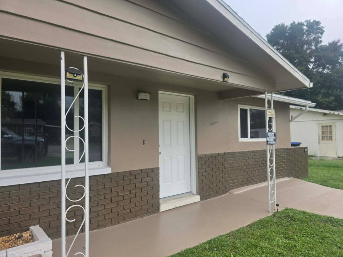 16 N Melbourne St, Beverly Hills, FL 34465 - House for Rent - Image 9