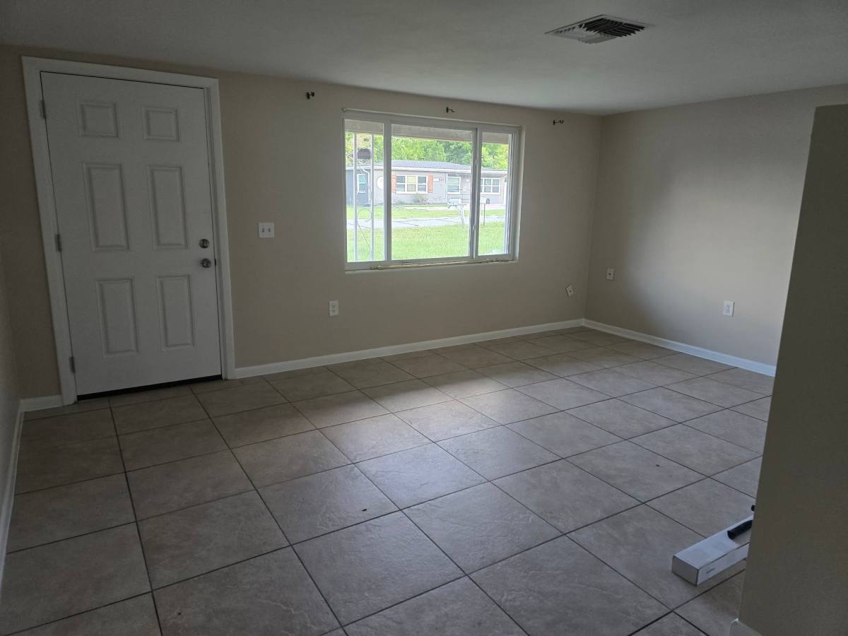16 N Melbourne St, Beverly Hills, FL 34465 - House for Rent - Image 4