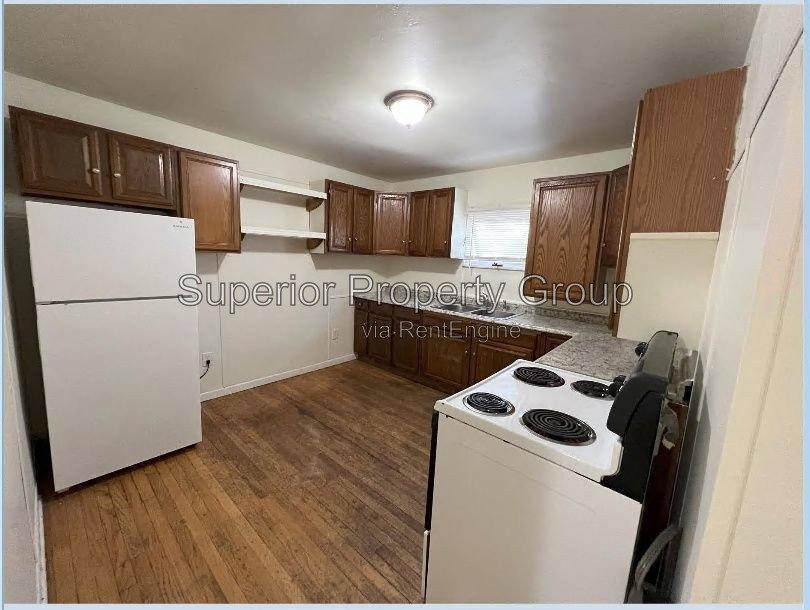 821 Broadway #2, Wisconsin Dells, WI 53965 - Apartment for Rent - Image 3