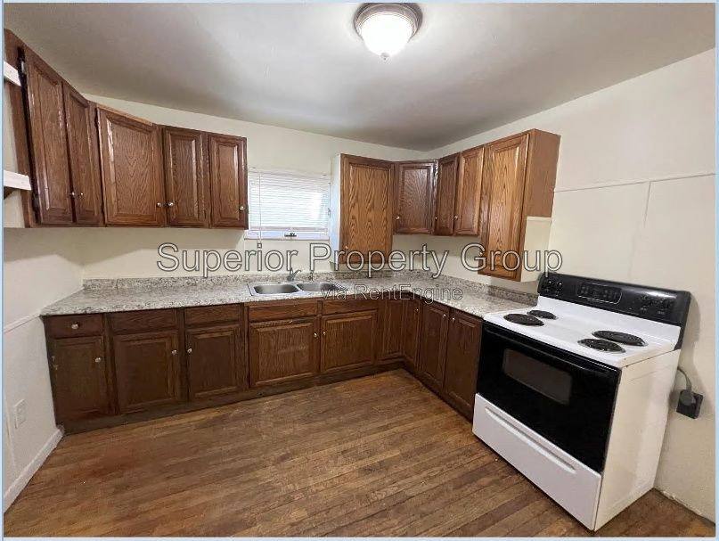 821 Broadway #2, Wisconsin Dells, WI 53965 - Apartment for Rent - Image 4