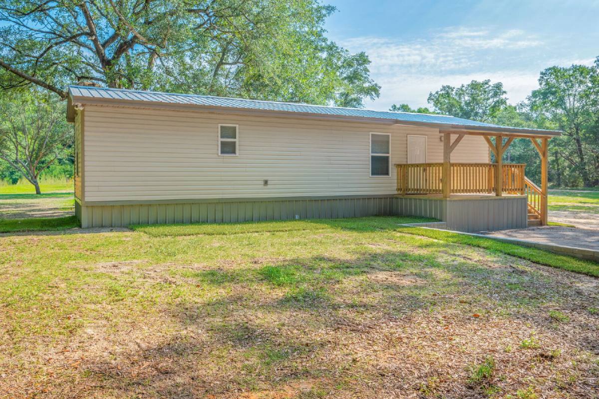House for rent at 5465 Lunnie Barnes St, Baker, FL 32531