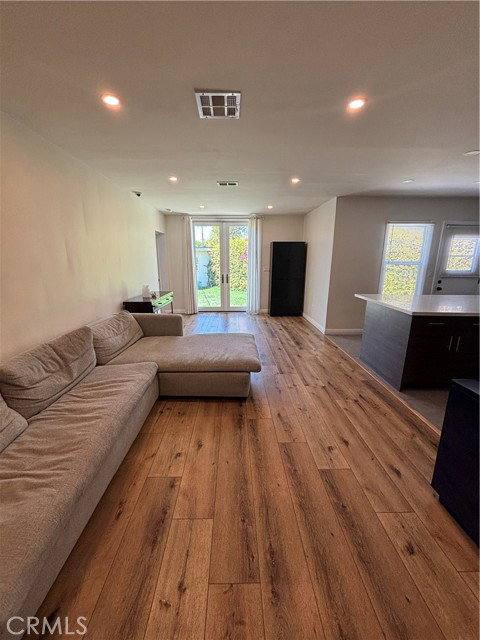 6529 Aura Ave, Reseda, CA 91335 - House for Rent - Image 8