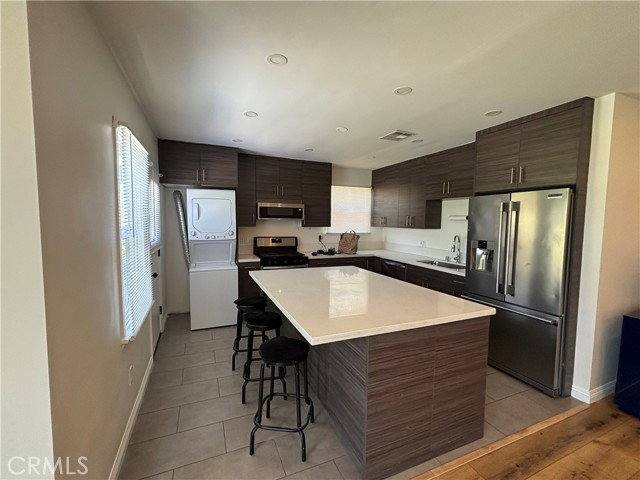 6529 Aura Ave, Reseda, CA 91335 - House for Rent - Image 2