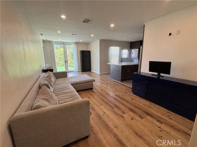 6529 Aura Ave, Reseda, CA 91335 - House for Rent - Image 5