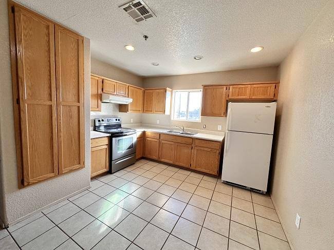410 S Magnolia Ave, Yuma, AZ 85364 - Apartment for Rent - Image 6