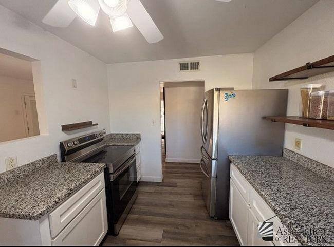 2571 S Walnut Ave, Yuma, AZ 85364 - House for Rent - Image 6