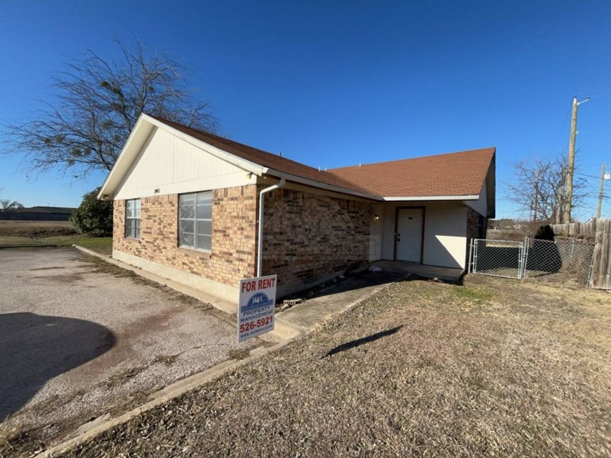 1003 Eastside, Killeen, TX 76543 - Apartment for Rent - Image 2