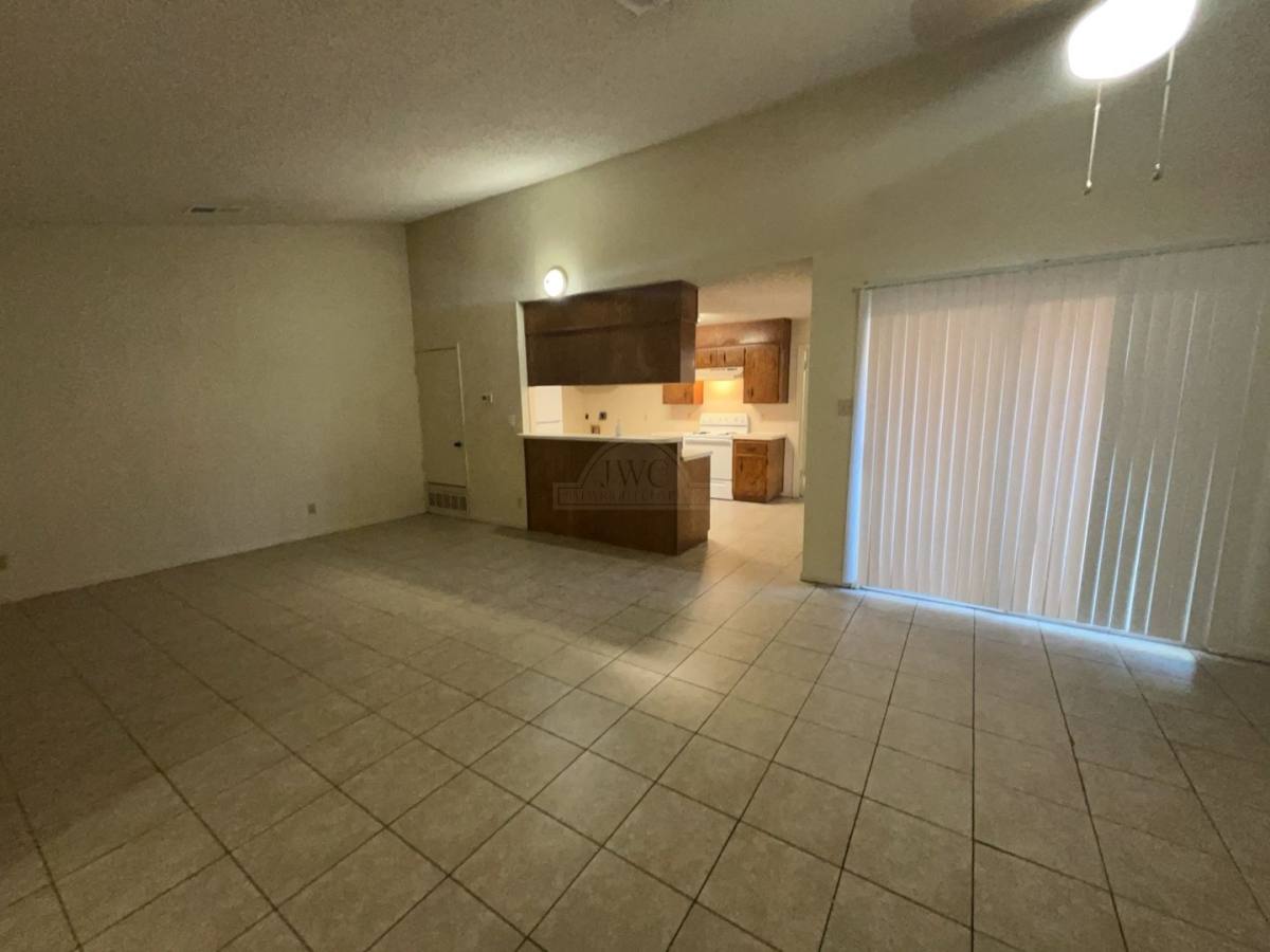 1003 Eastside, Killeen, TX 76543 - Apartment for Rent - Image 4