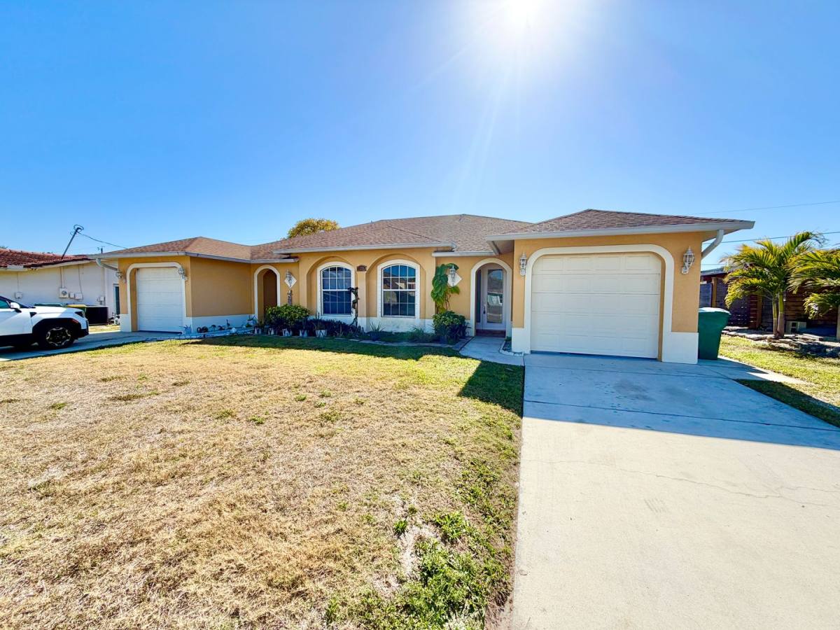 5220 28th Place SW, Naples, FL 34116 - Apartment for Rent