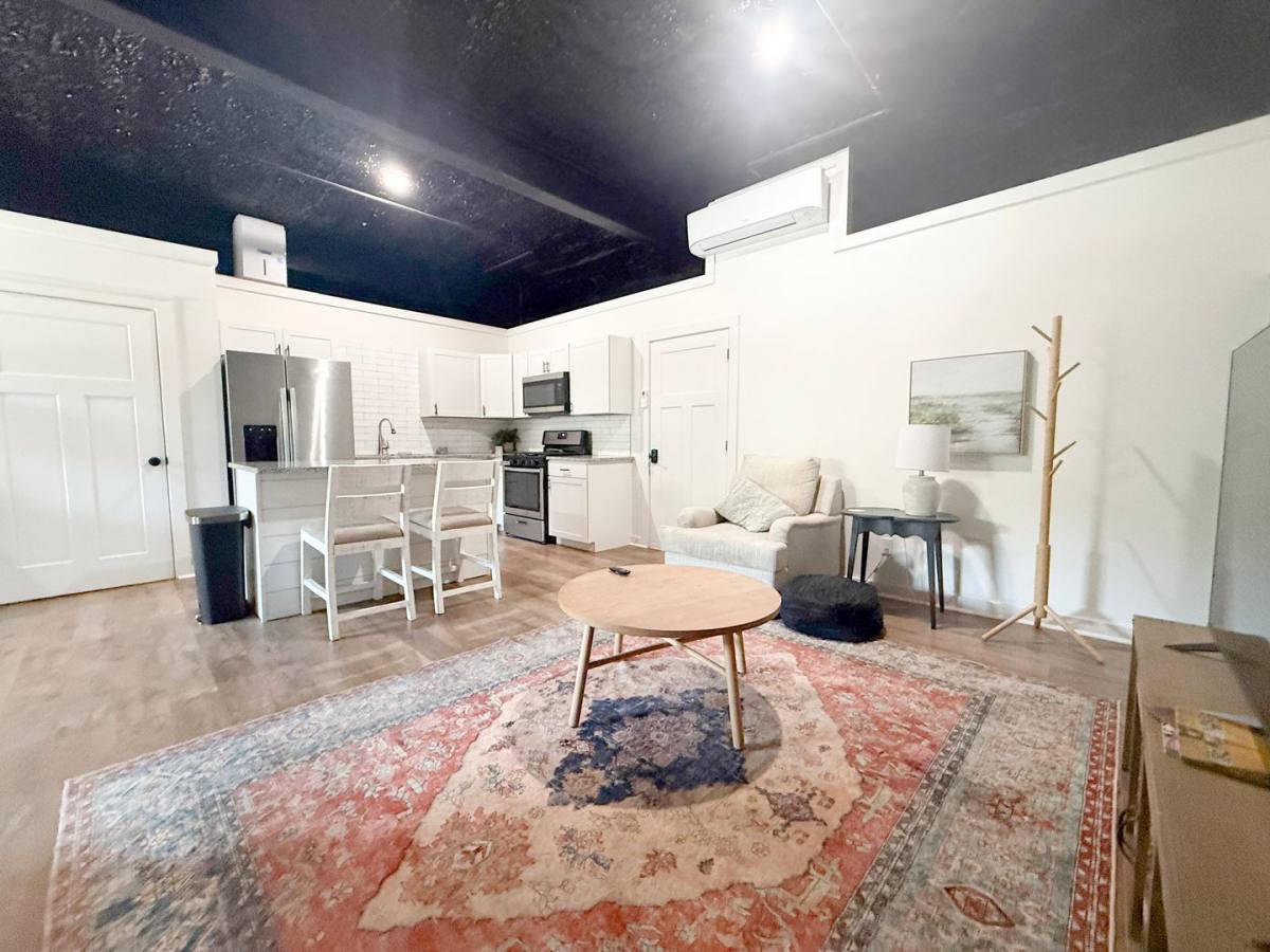 Apartment for rent at 209 S Church St, Livingston, TN 38570