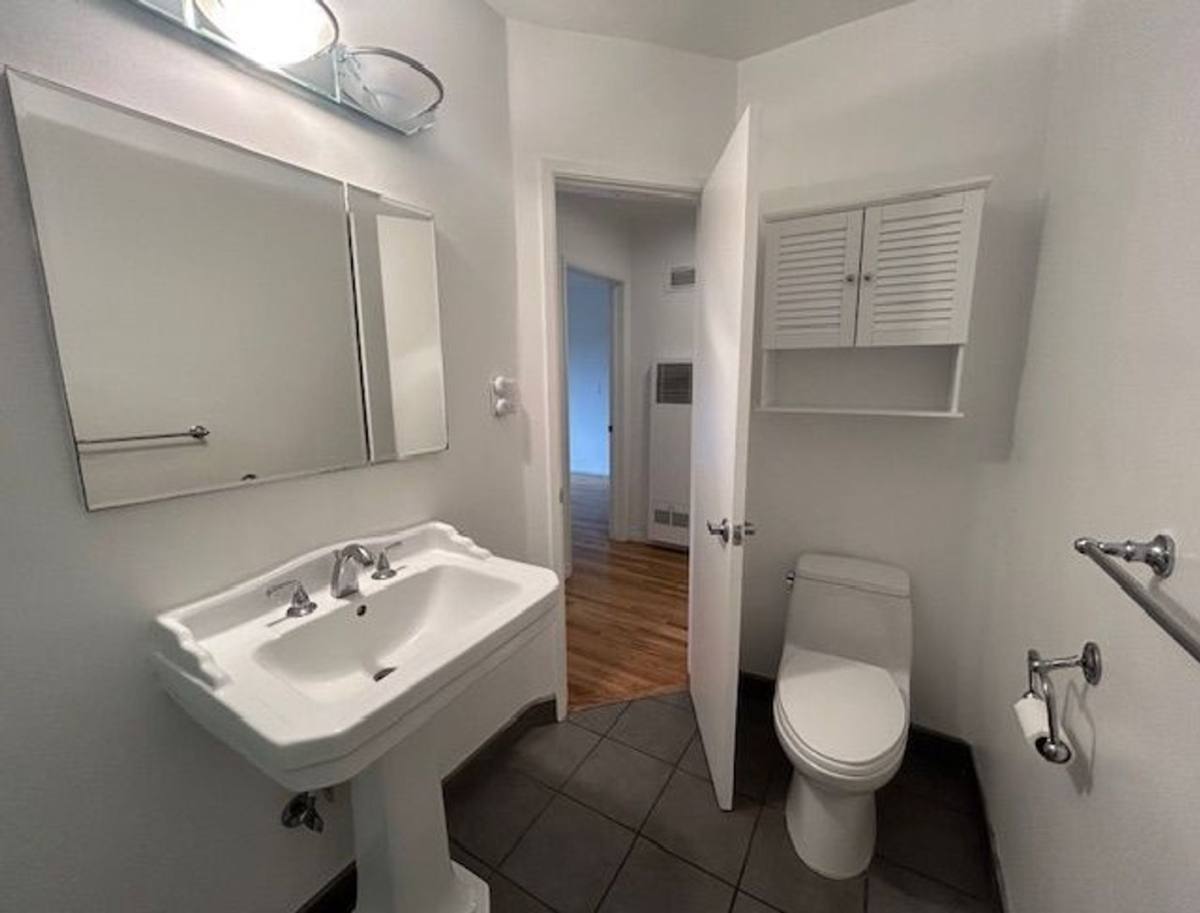943 5th St, Santa Monica, CA 90403 - Apartment for Rent - Image 3