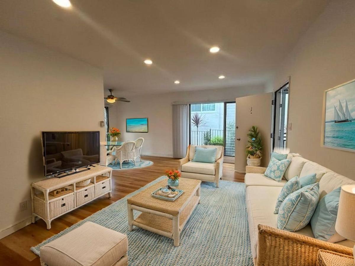 943 5th St, Santa Monica, CA 90403 - Apartment for Rent - Image 1