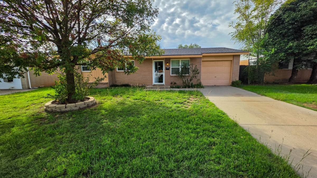House for rent at 5009 Hall, Amarillo, TX 79109