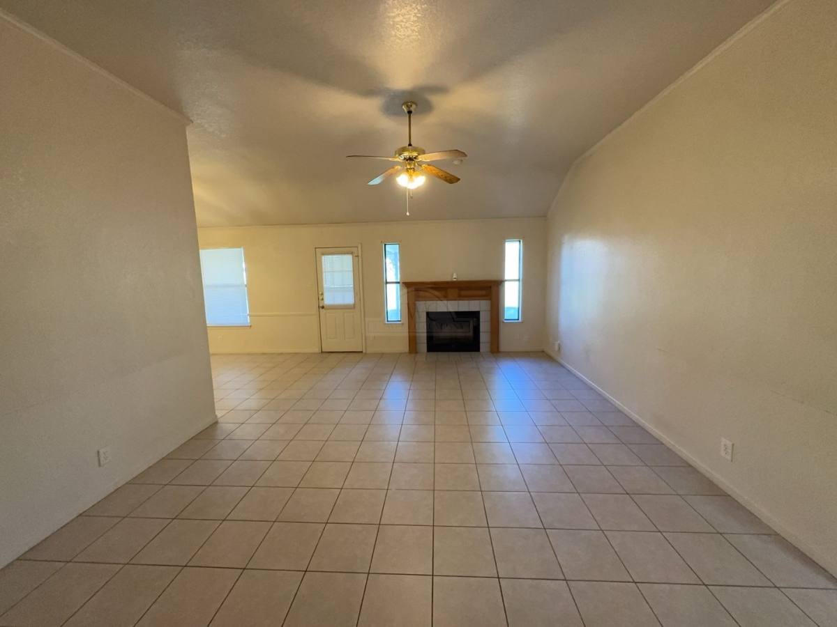 4306 Colby Dr, Killeen, TX 76542 - House for Rent - Image 2