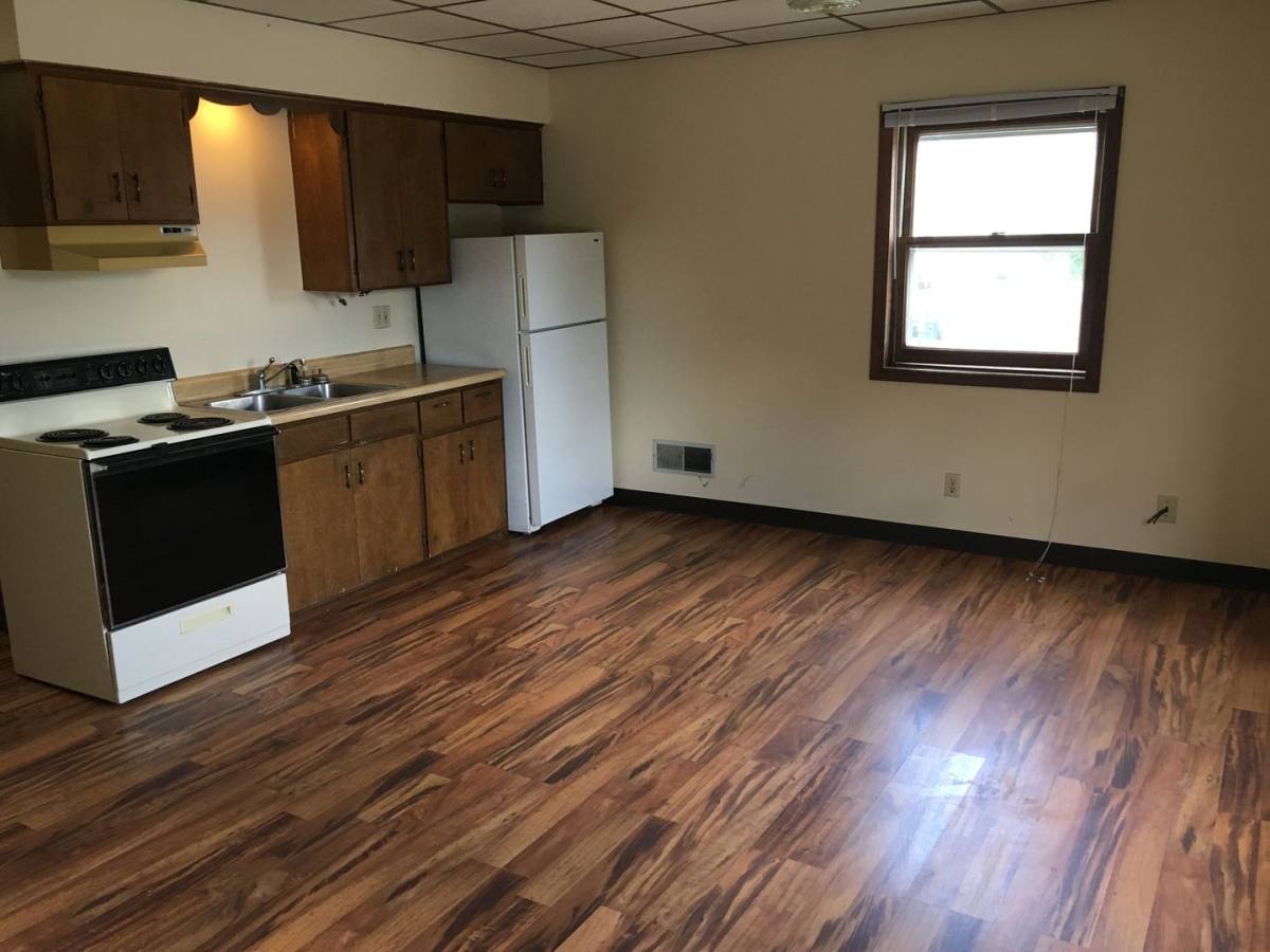 606 Washington St, Wausau, WI 54403 - Apartment for Rent - Image 10