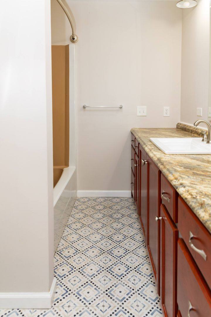 933 Caney Creek Rd, Gatlinburg, TN 37738 - Apartment for Rent - Image 8
