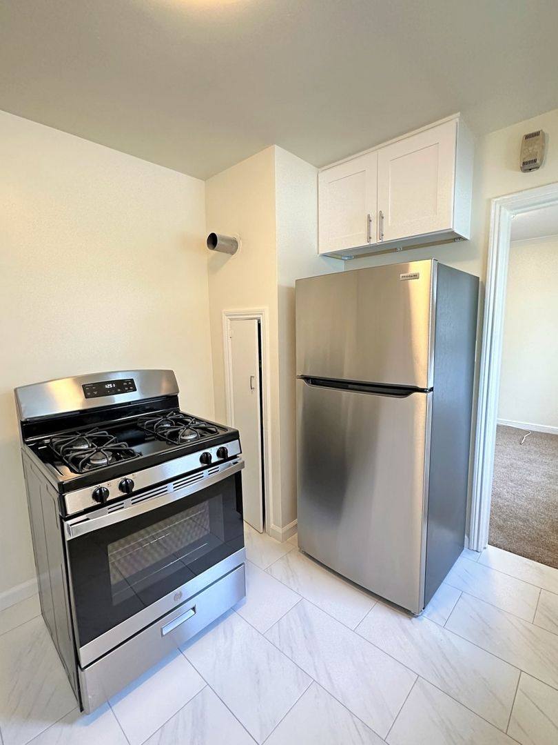 1416 El Camino Real #5 in Burlingame, CA | 1 Bed 1 Bath 600 sqft ...