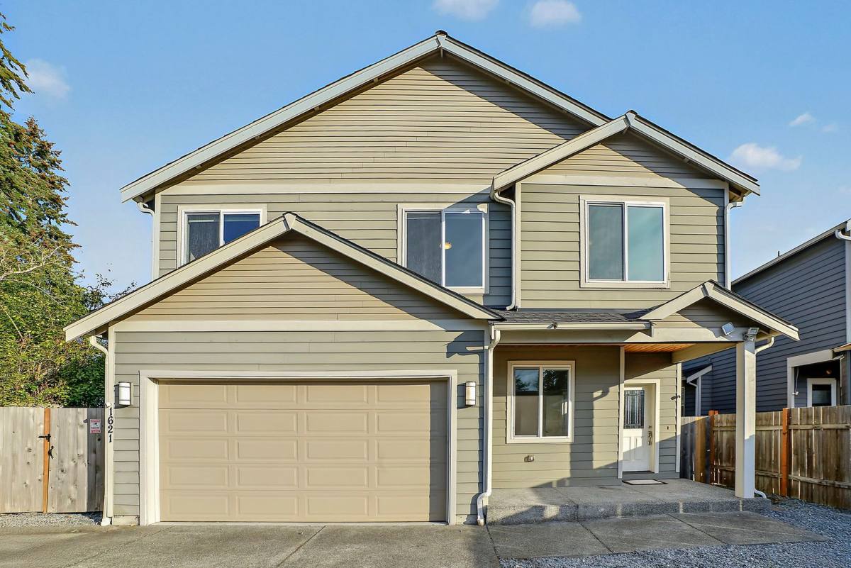 House for rent at 1621 104th St S, Tacoma, WA 98444