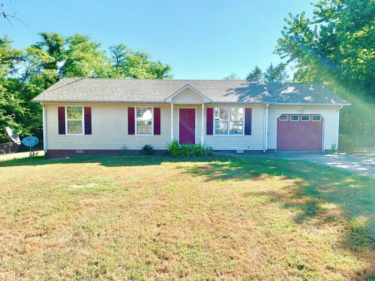 House for rent at 833 Washington Ave, Oak Grove, KY 42262