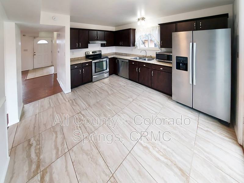 4060 Candea Court, Colorado Springs, CO 80916 - House for Rent - Image 5
