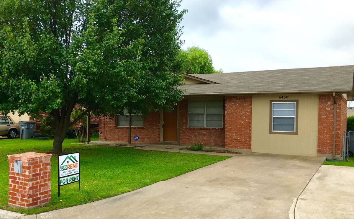 House for rent at 6458 NW Columbia Ave, Lawton, OK 73505