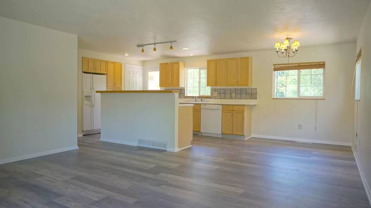 504 Sunset Dr, Louisville, CO 80027 - House for Rent - Image 4