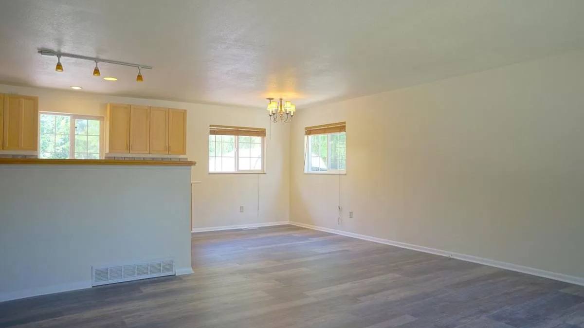 504 Sunset Dr, Louisville, CO 80027 - House for Rent - Image 3