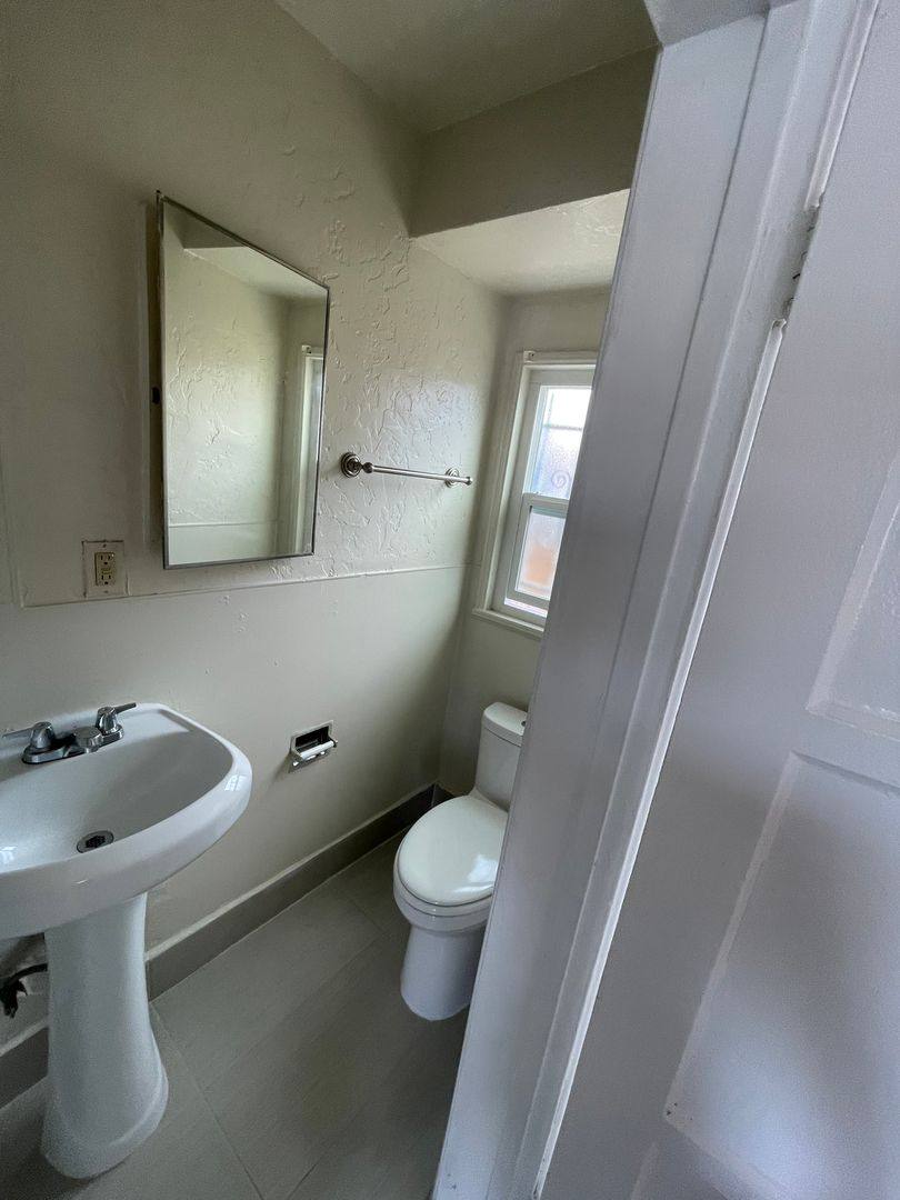 Oceanview Lofts, 3671 Ocean View Blvd, San Diego, CA 92113 - Apartment for Rent - Image 4