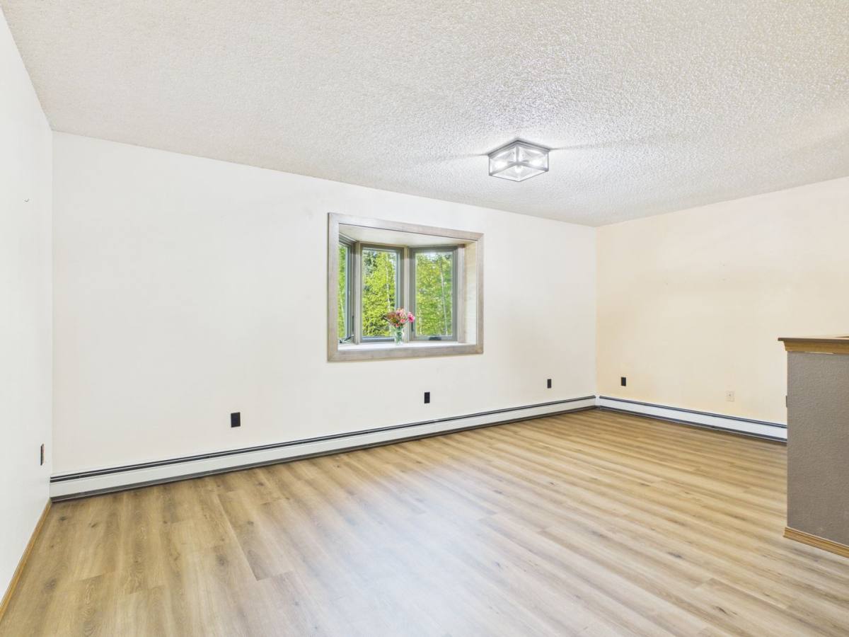 3911 Kensington Ave, North Pole, AK 99705 - House for Rent - Image 5