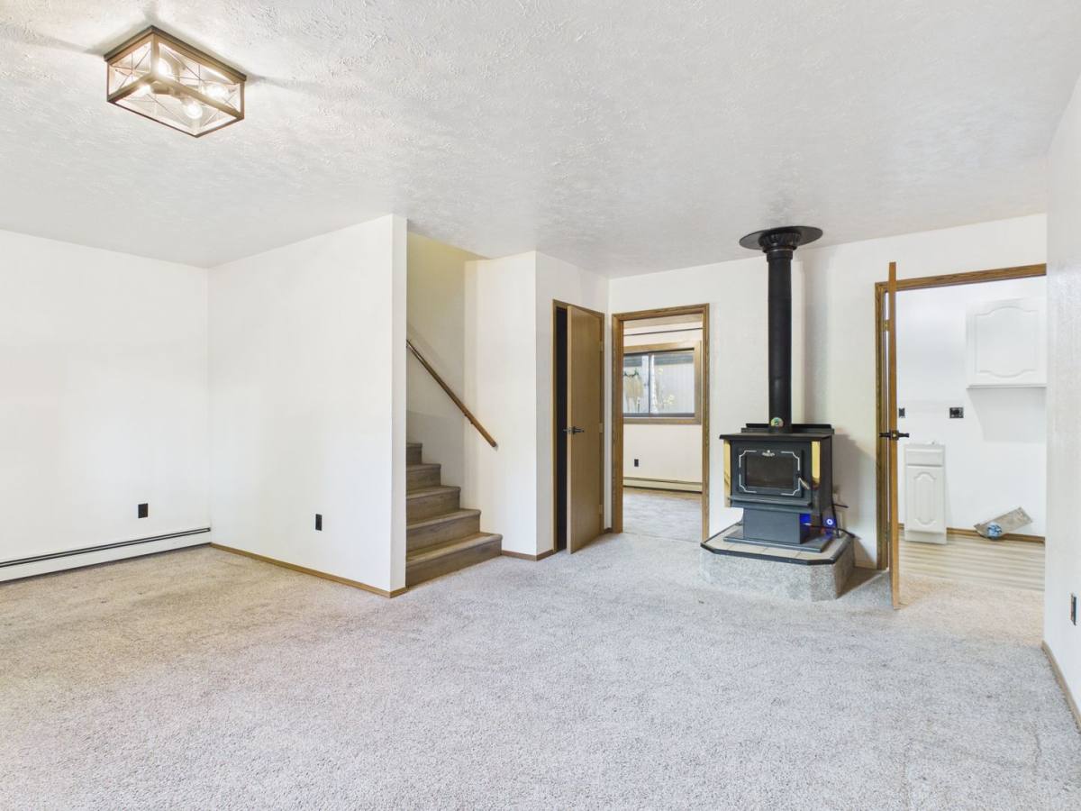 3911 Kensington Ave, North Pole, AK 99705 - House for Rent - Image 8