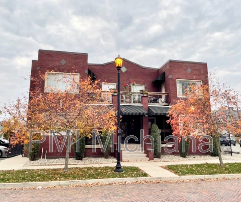 Apartment for rent at 117 Franklin Place #2, South Bend, IN 46601