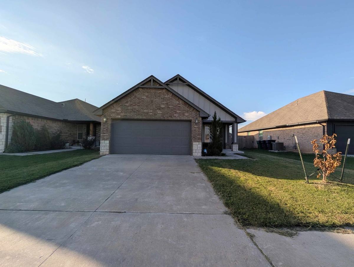 House for rent at 936 SW 139th St, Oklahoma City, OK 73170