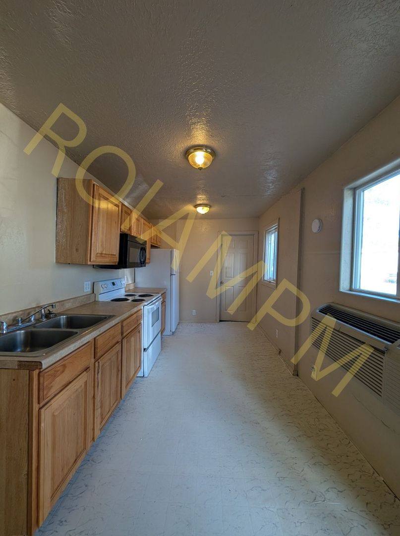 120 Washington St, Twin Falls, ID 83301 - Apartment for Rent - Image 2