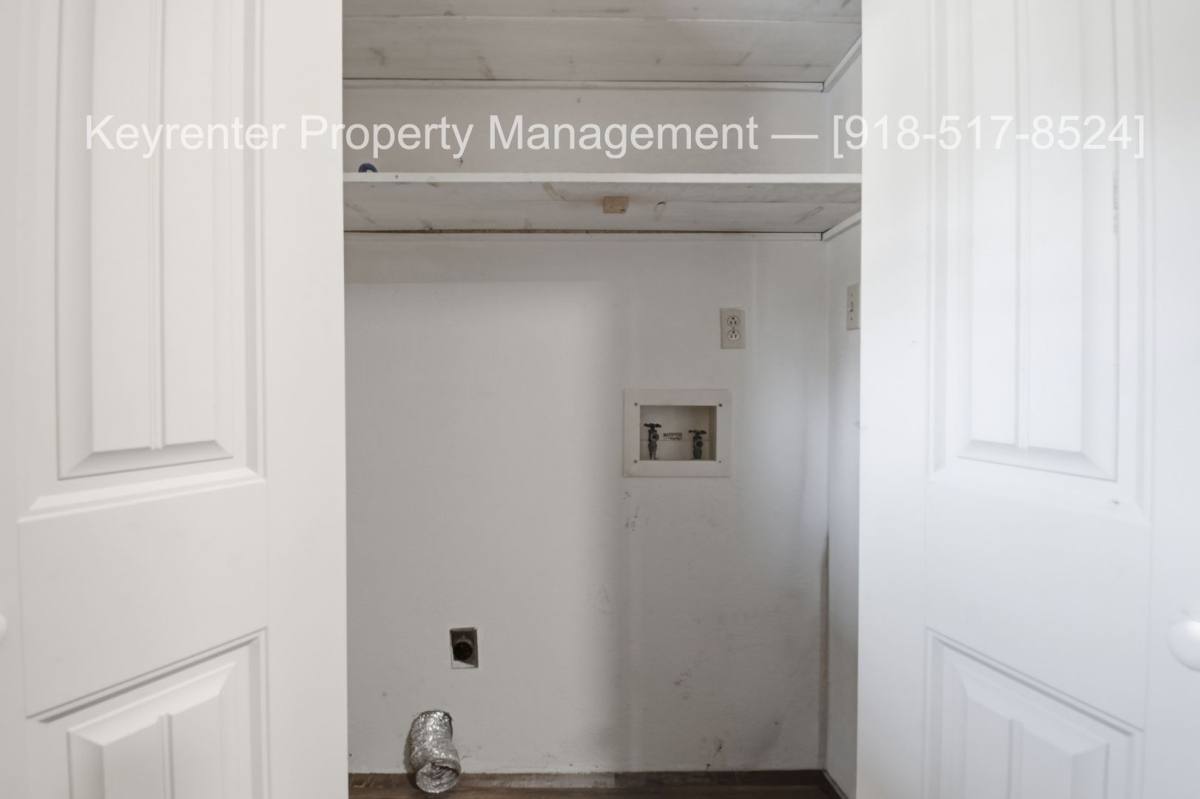 120 N Hazel St #1, Grove, OK 74344 - House for Rent - Image 3