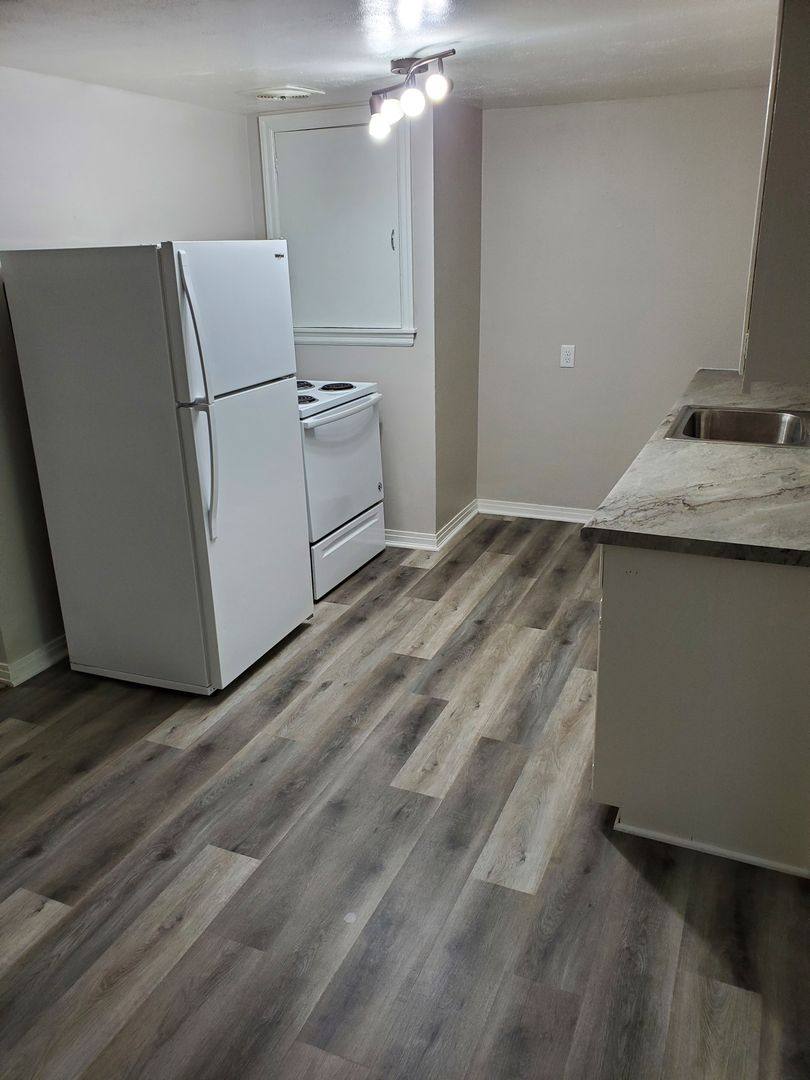 400 7th St, Baraboo, WI 53913 - Apartment for Rent - Image 3