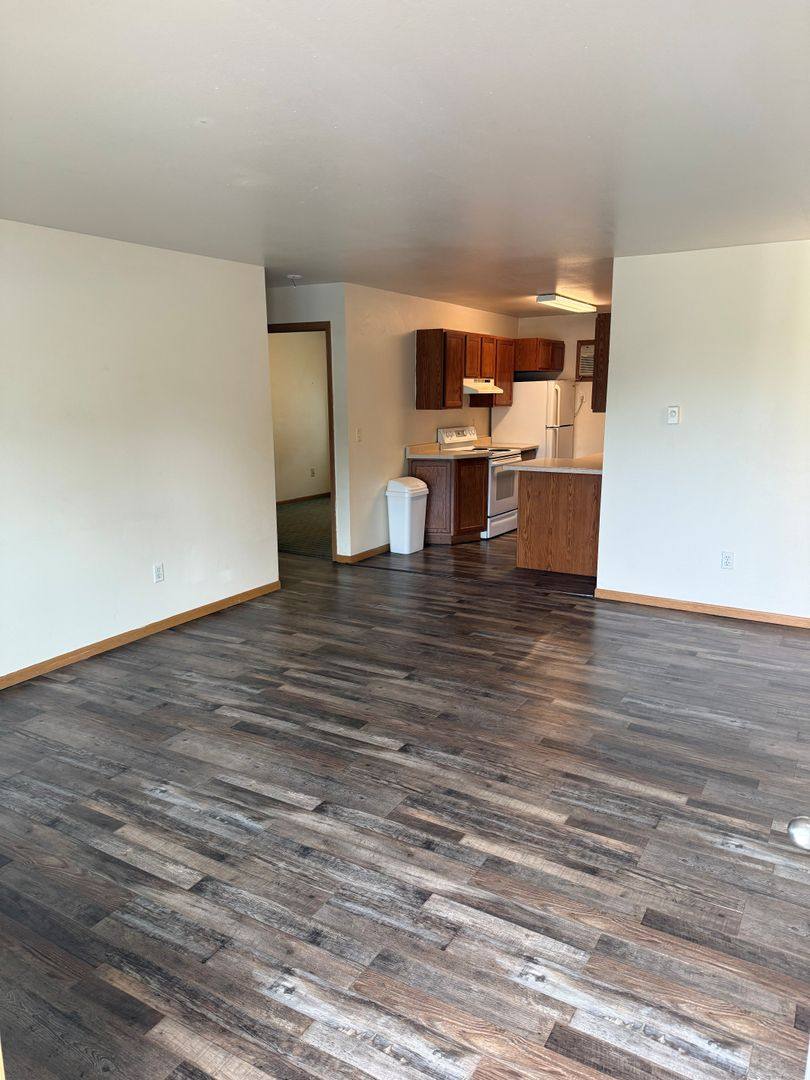 625 12th St N, La Crosse, WI 54601 - Apartment for Rent - Image 1