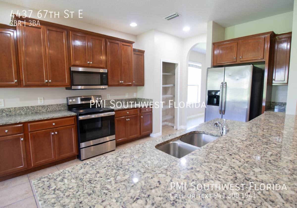4437 67th St E, Bradenton, FL 34203 - House for Rent - Image 3